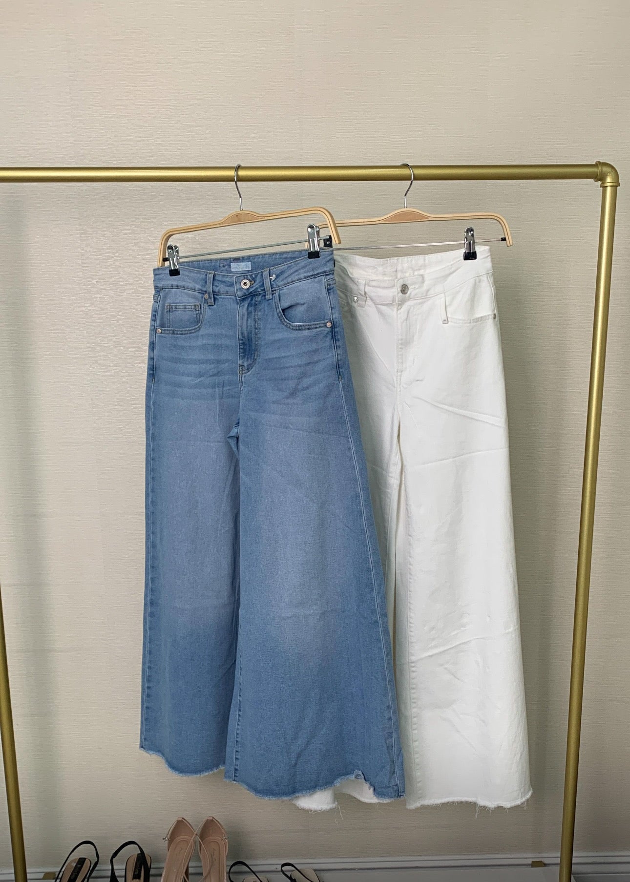 Cropped Wide-Leg Denim Pant