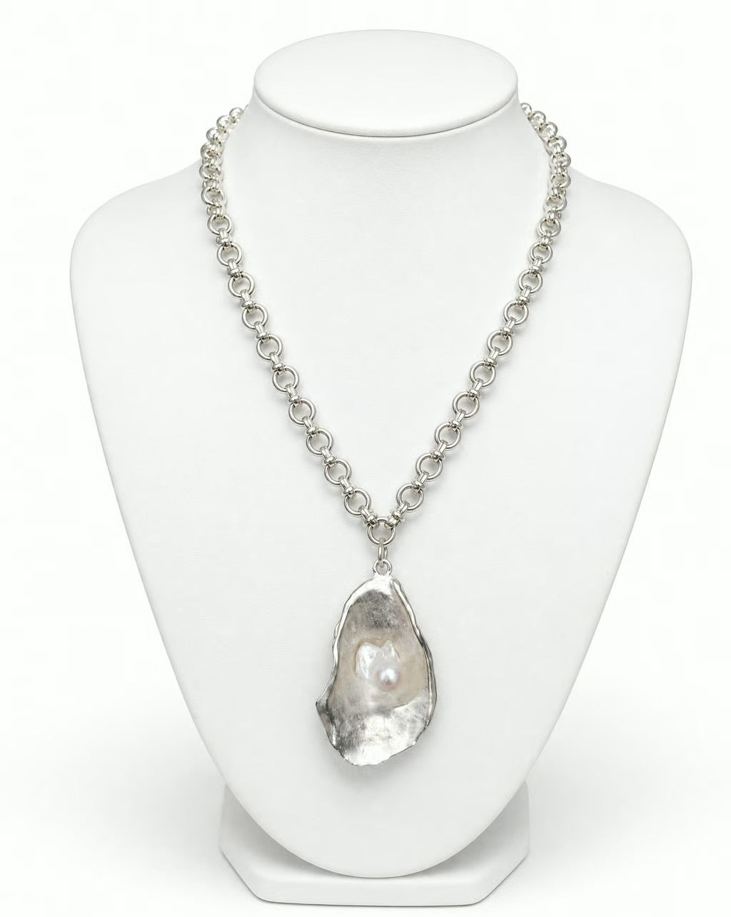Perla d’Argento Oyster Necklace