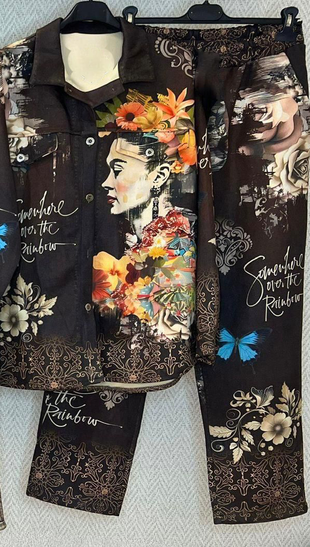 Frida Portrait Art Button-Down Set