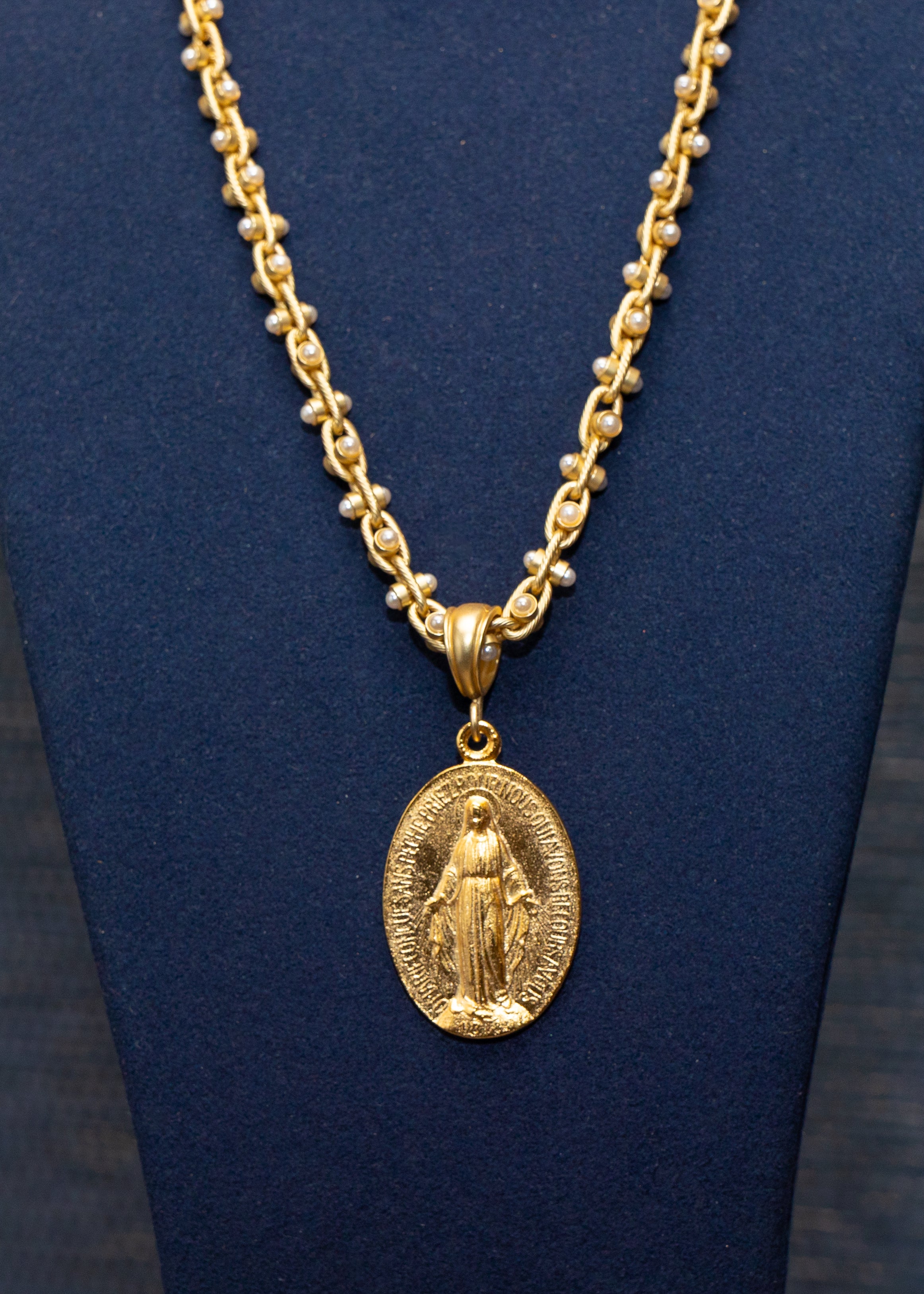 Miraculous Pearl Rope Chain Necklace