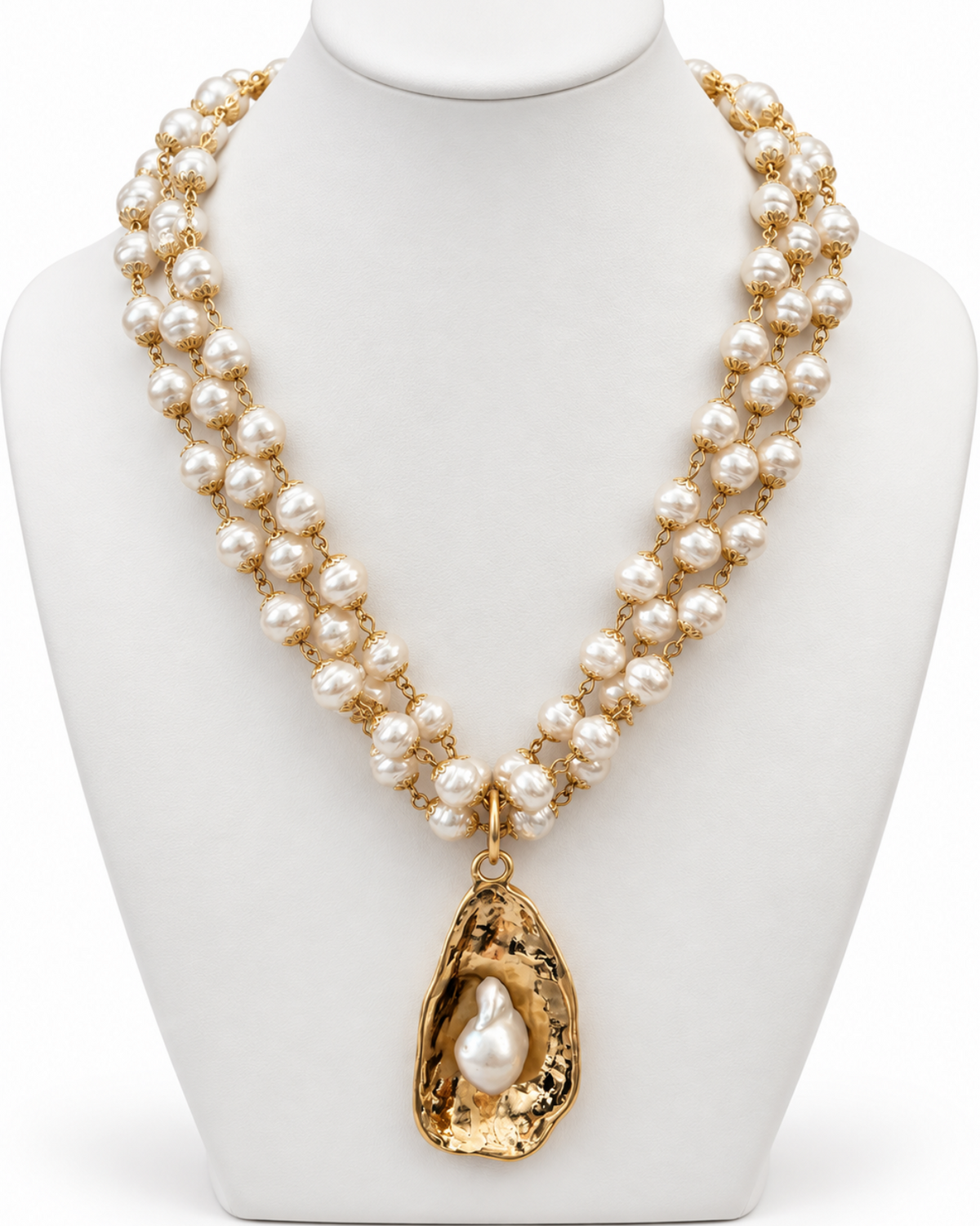 Perla Dorata Oyster Pendant Necklace