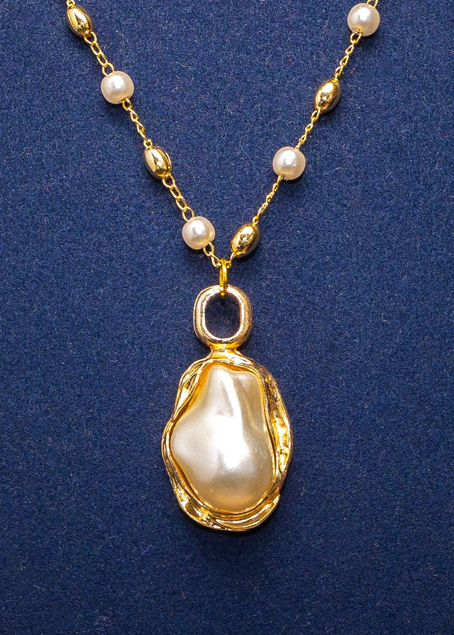 Organic Pearl Drop Pendant Necklace