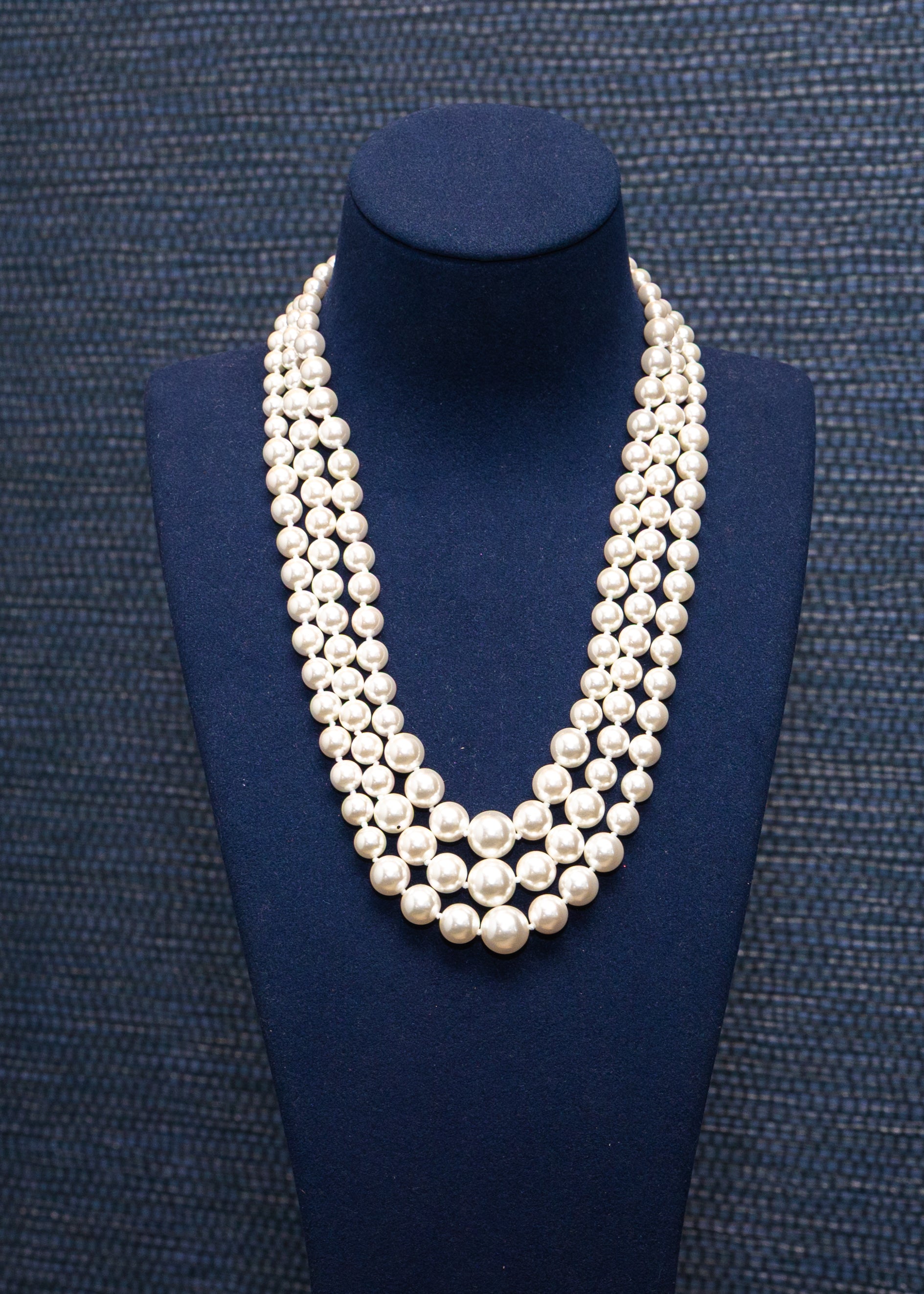Classic Pearl Cascade Necklace