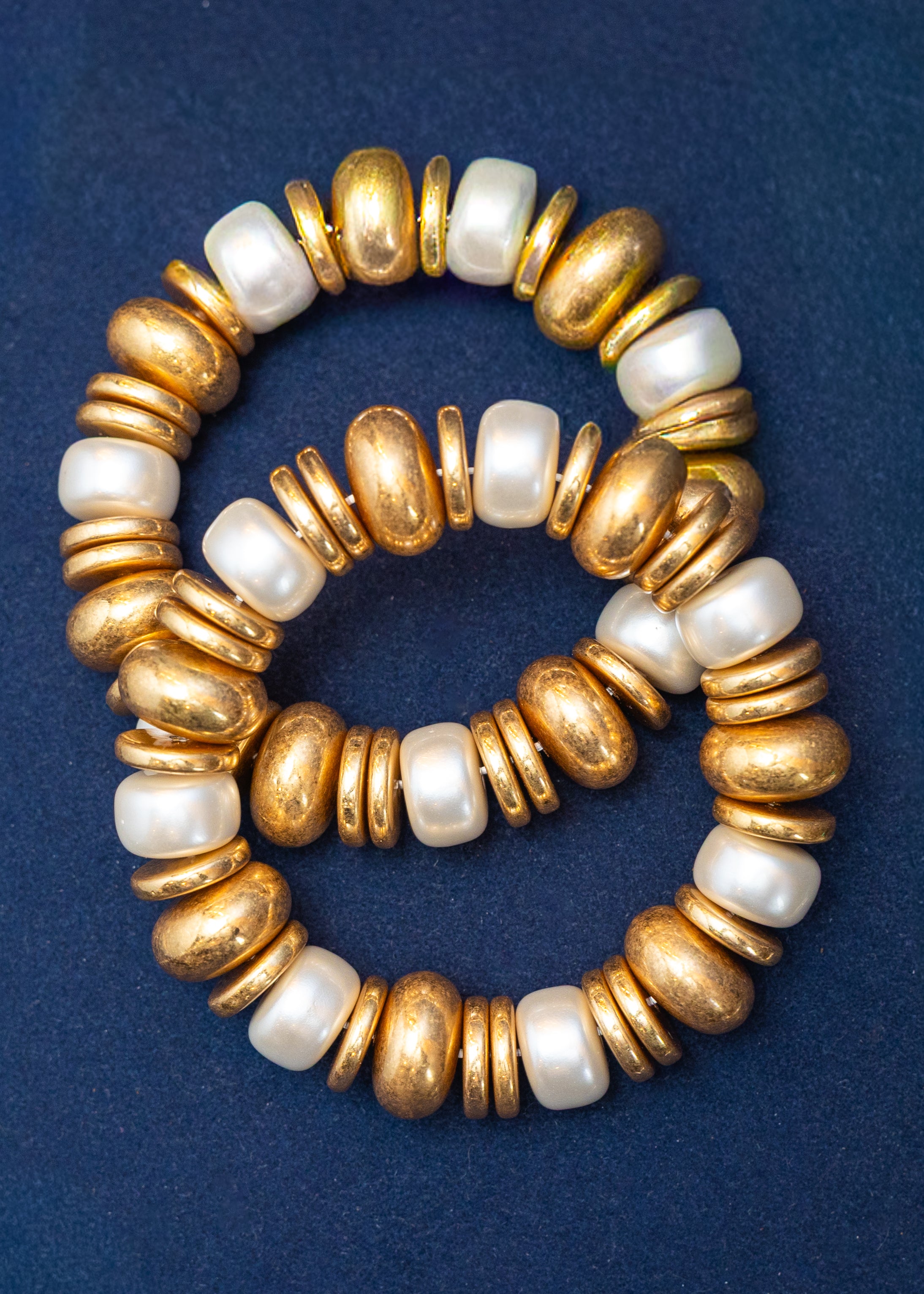 Custom Textured Pearl & Gold Stretch Bracelet