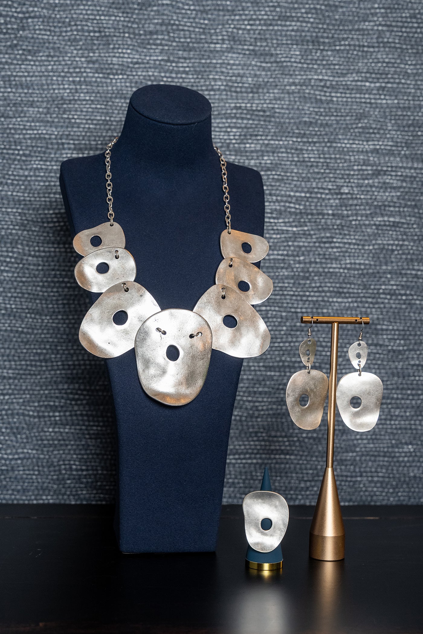 Sculpted Sands Silver  Necklace