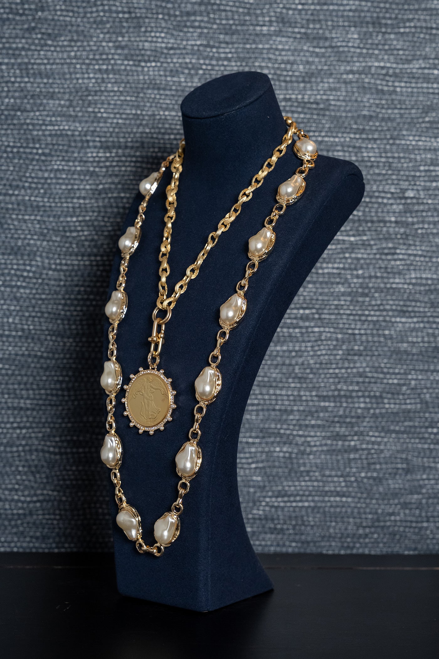 Golden Pearl Link Necklace