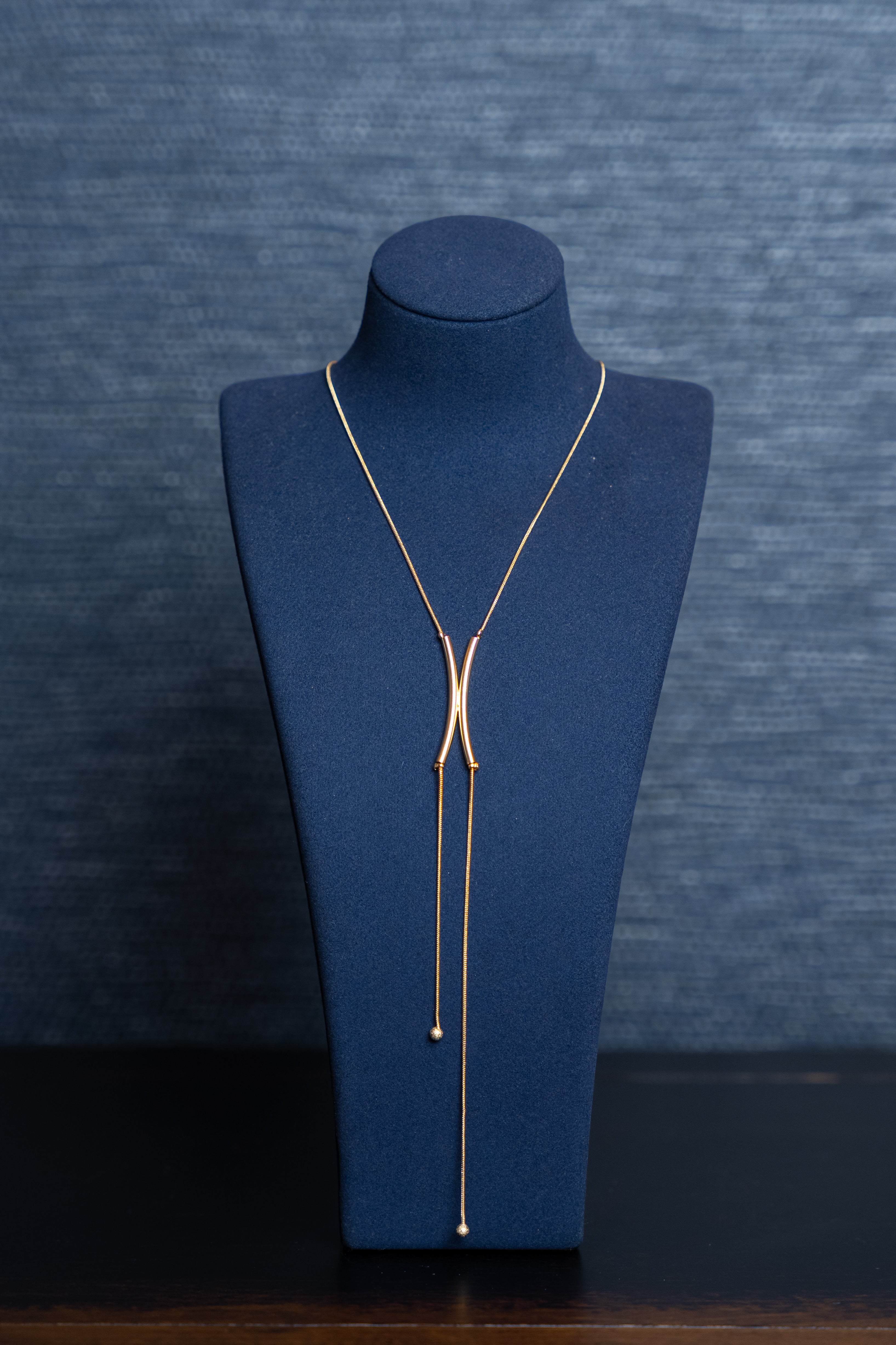 Linear Gold Lariat Necklace