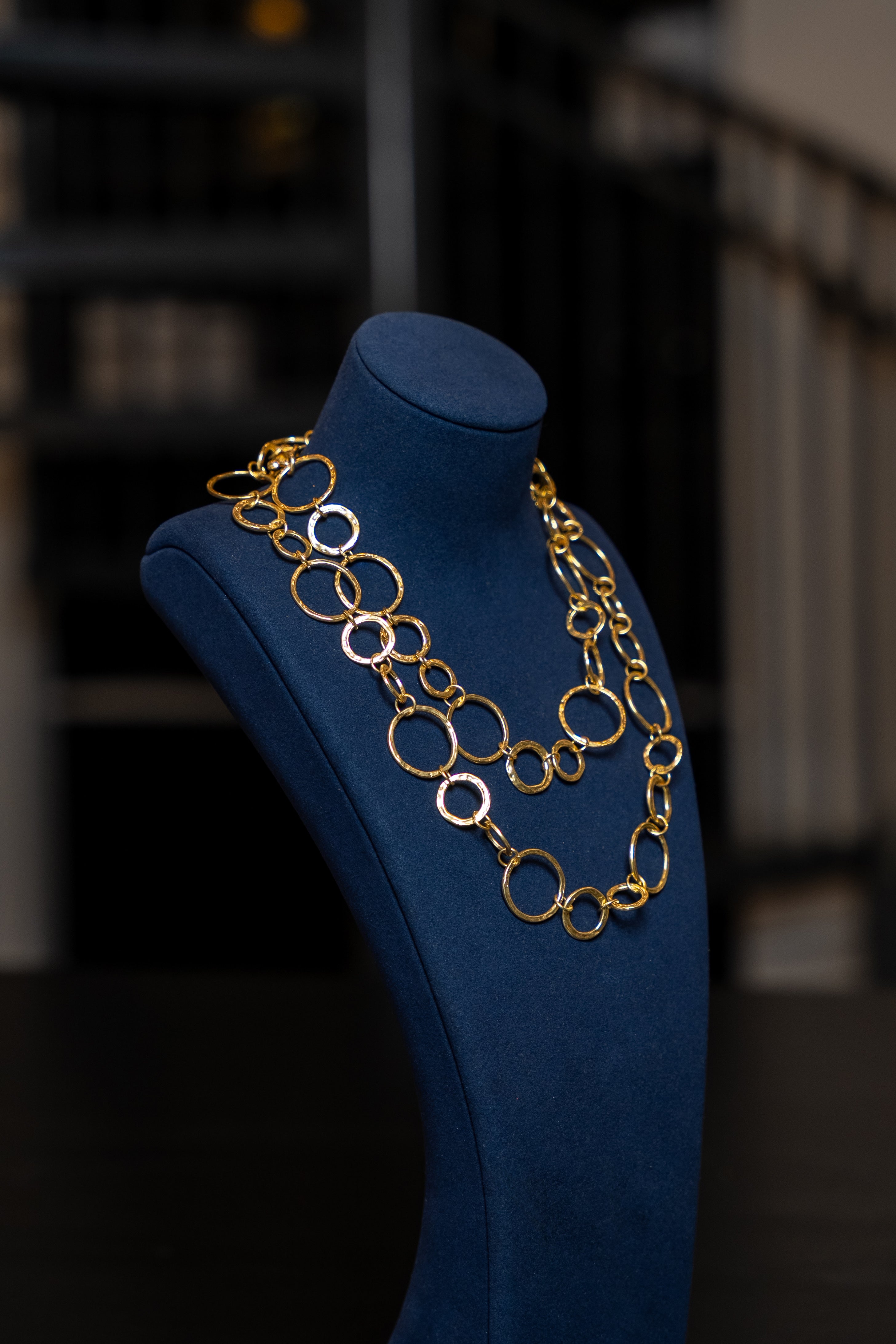 Gold Circle Link Statement Chain