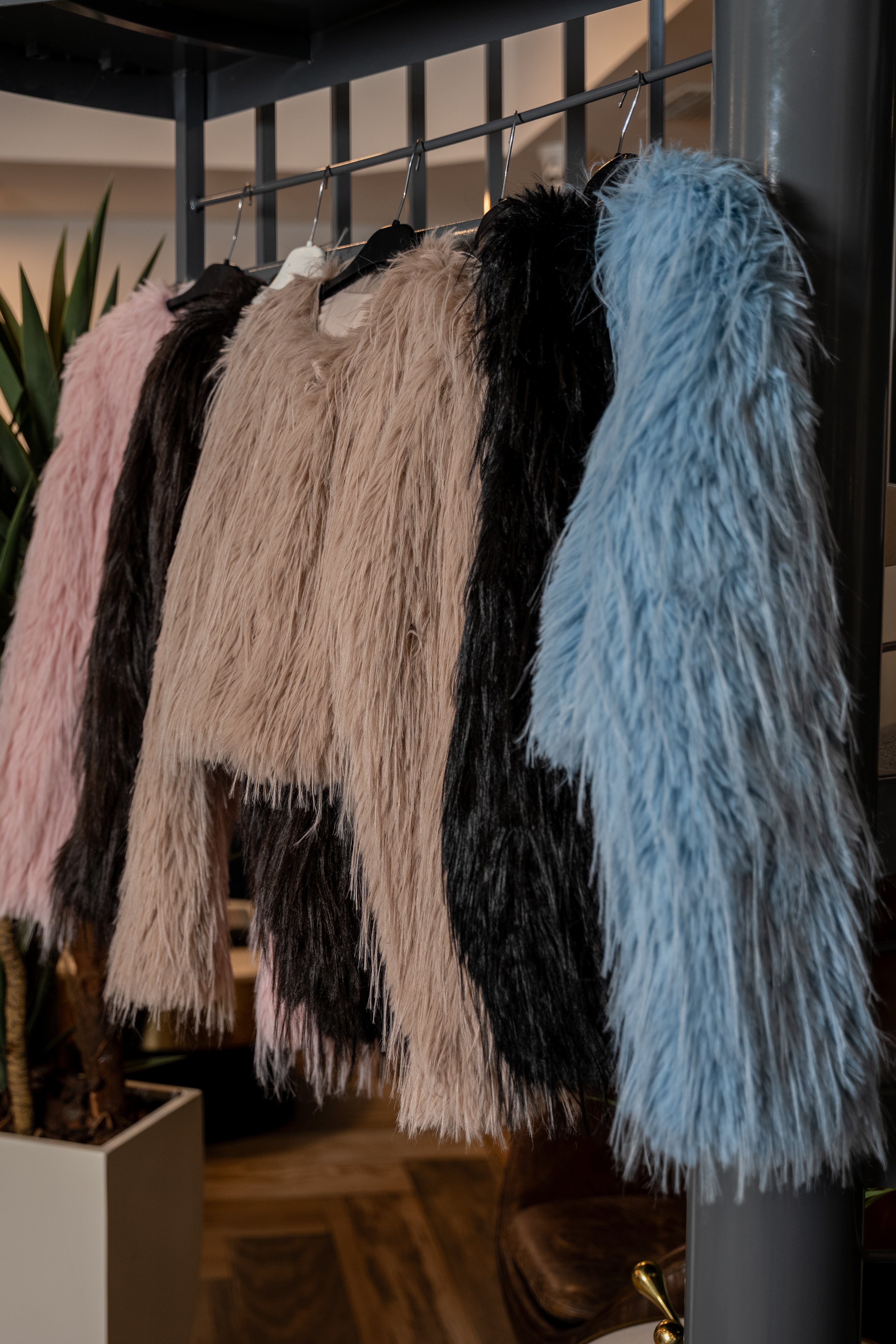 Parisian Feather Knit Cropped Jackets