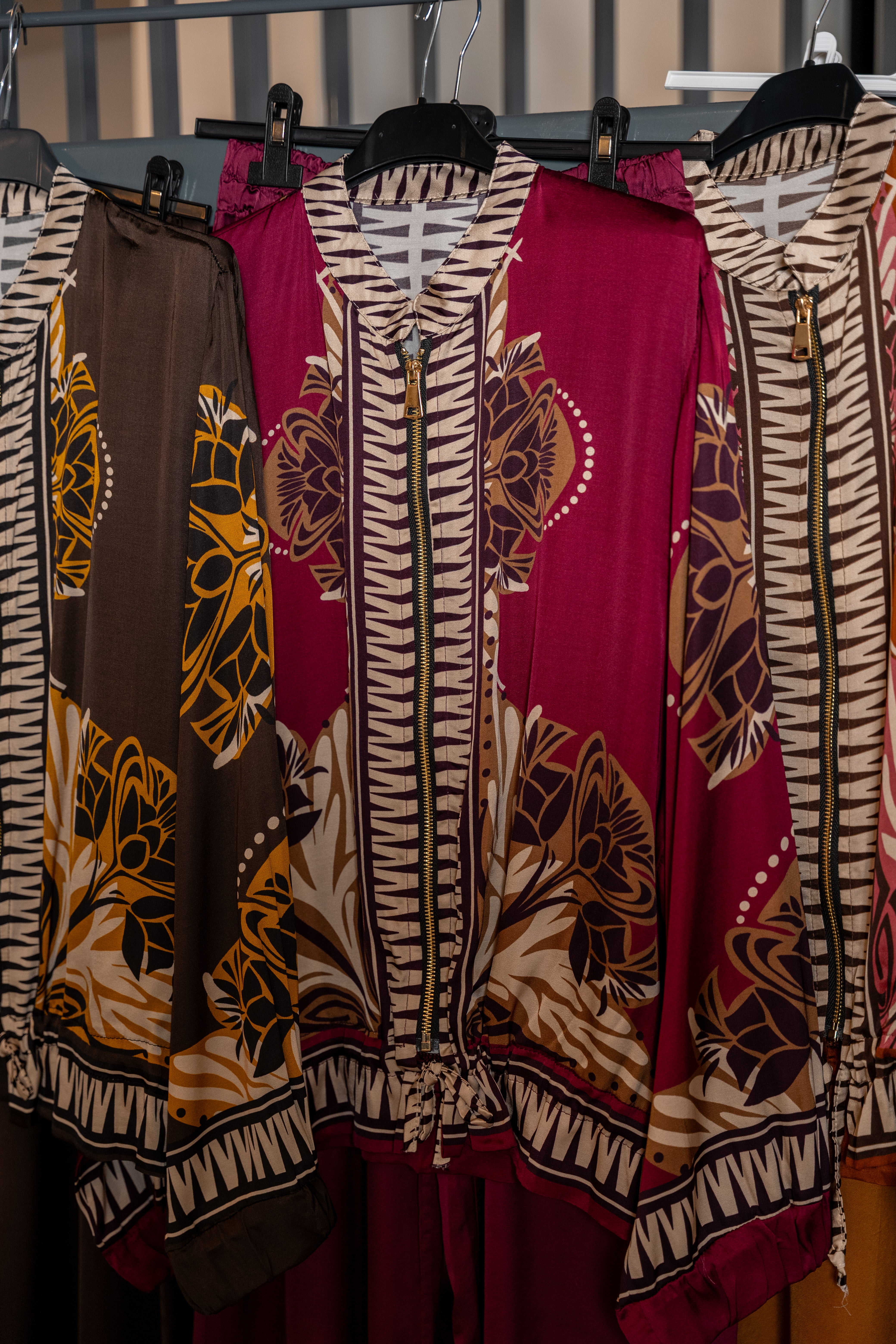 Printed Zip-Front Jacket & Wide-Leg Pant Set