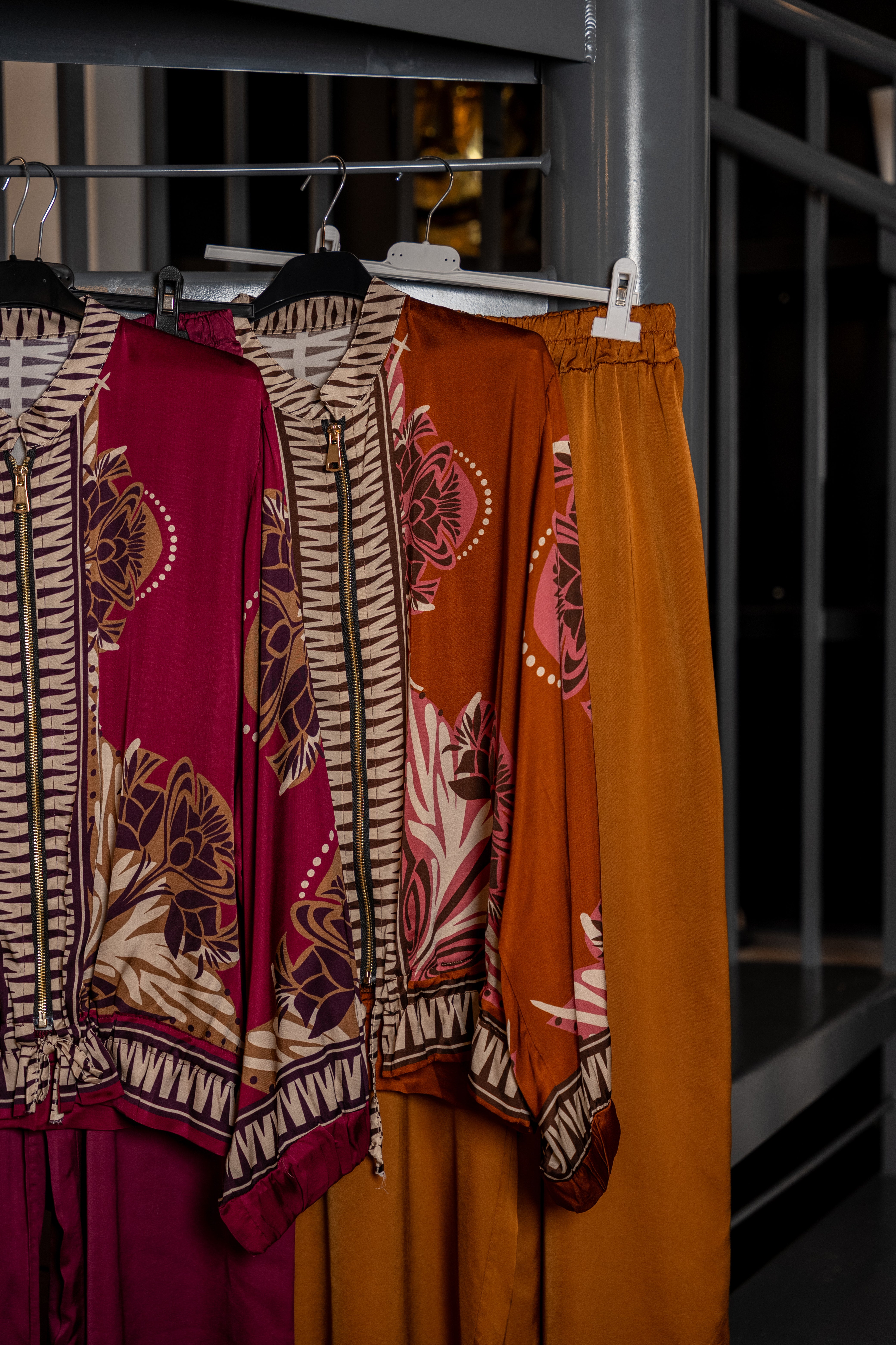 Printed Zip-Front Jacket & Wide-Leg Pant Set