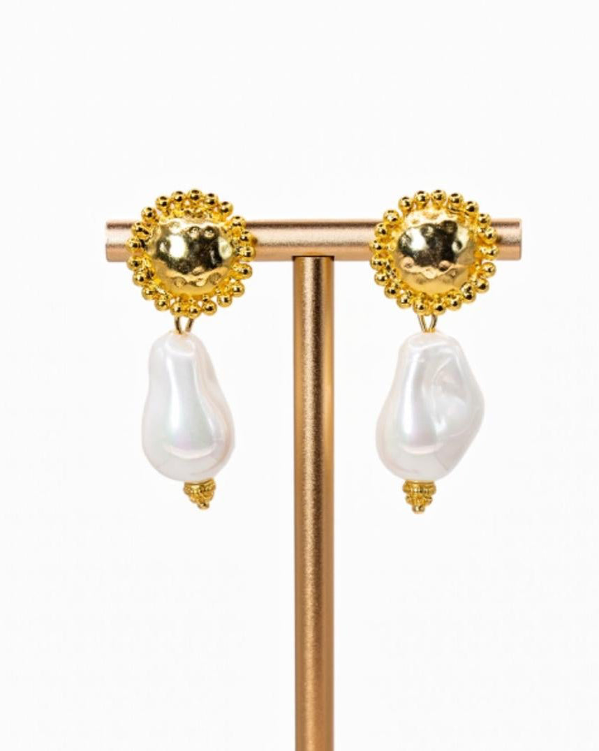 Sculptural Baroque Pearl Drops Round Gold Post