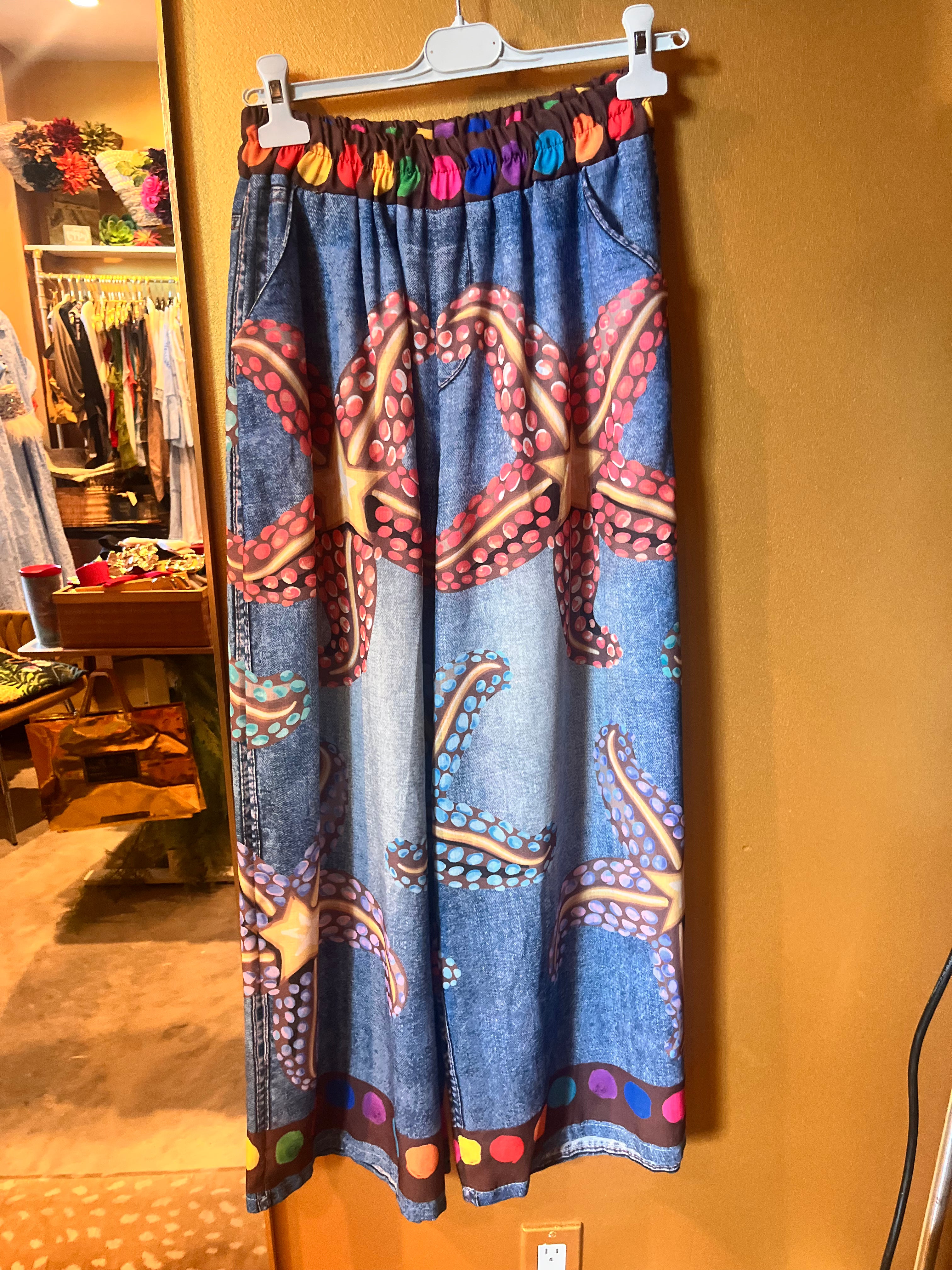 Print Wide-Leg Pants – Lightweight & Denim-Look Styles