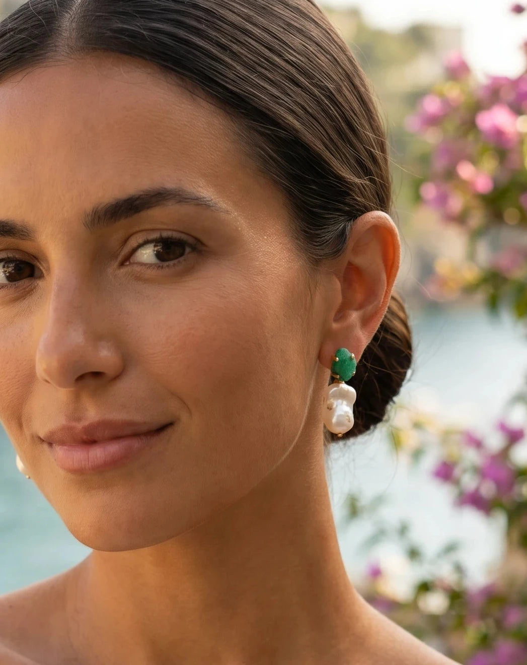 Drop earrings with raw emerald and baroque pearl