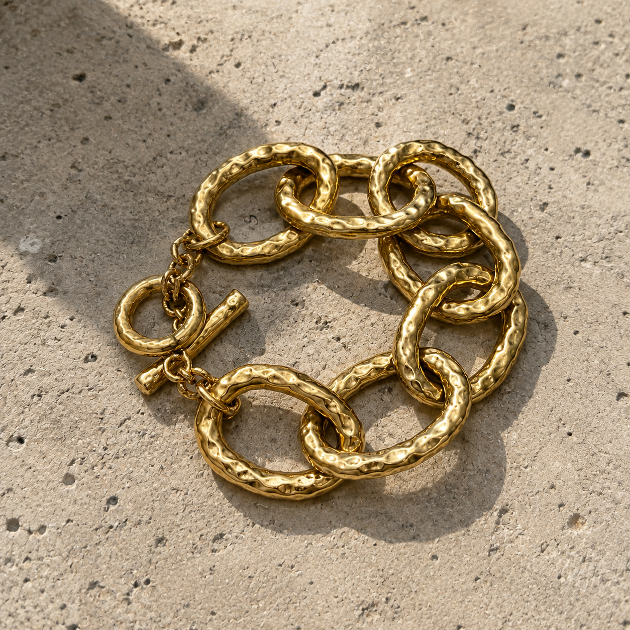 Amalfi Hammered Gold Link Bracelet