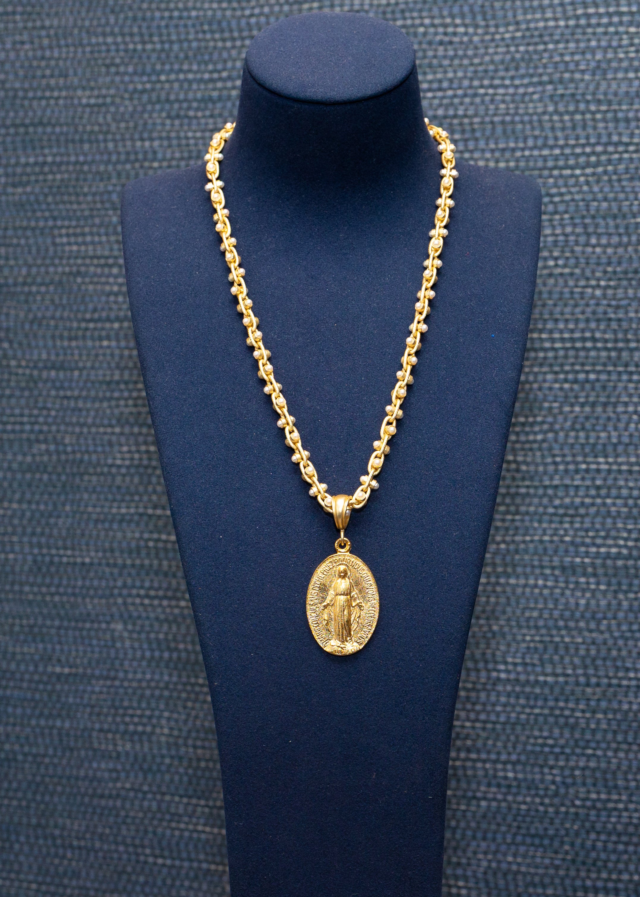 Miraculous Pearl Rope Chain Necklace