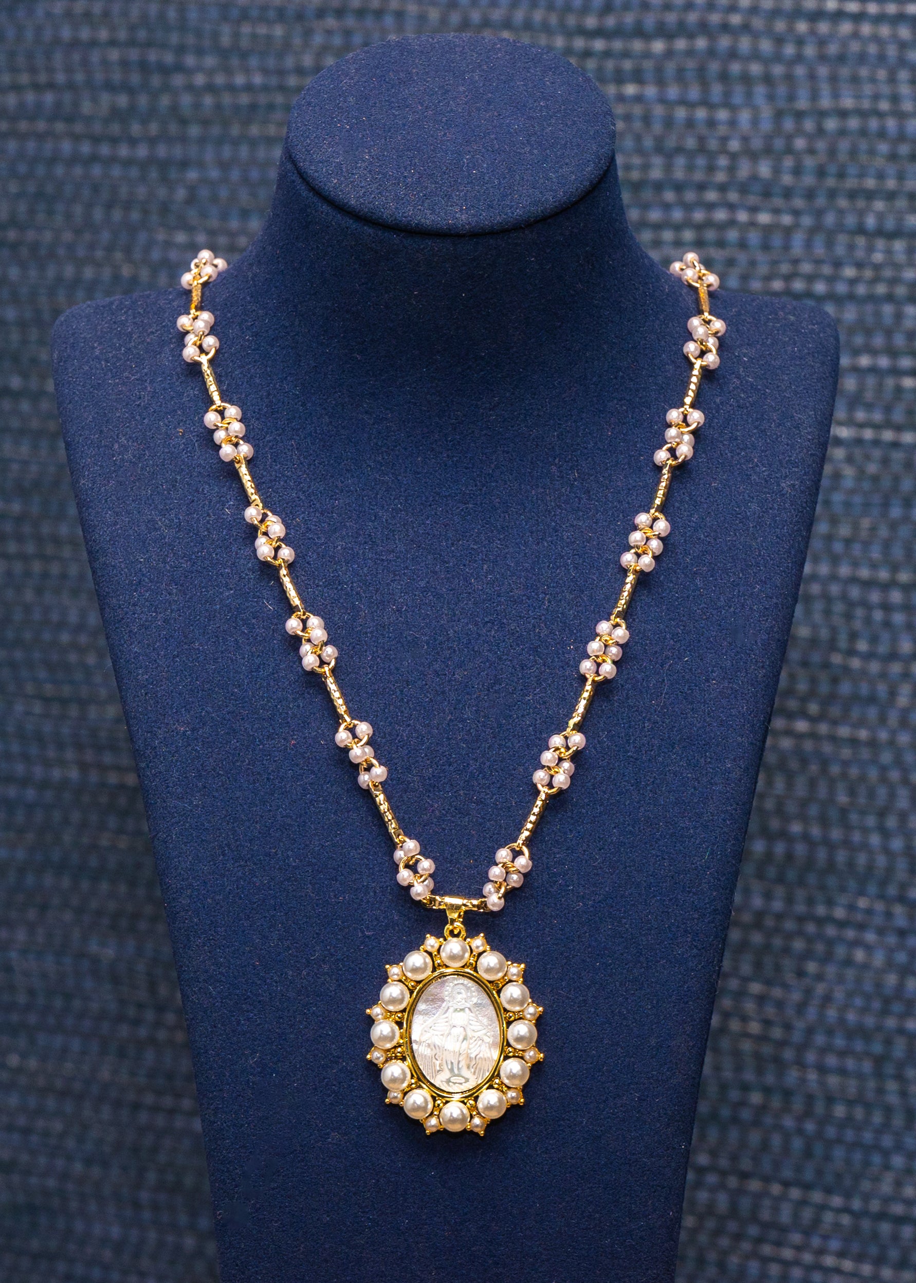 Pearl Halo Guadalupe Pendant Necklace