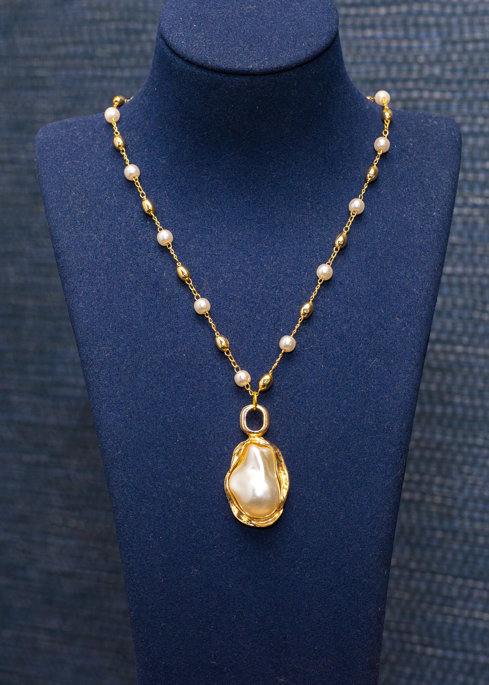 Organic Pearl Drop Pendant Necklace