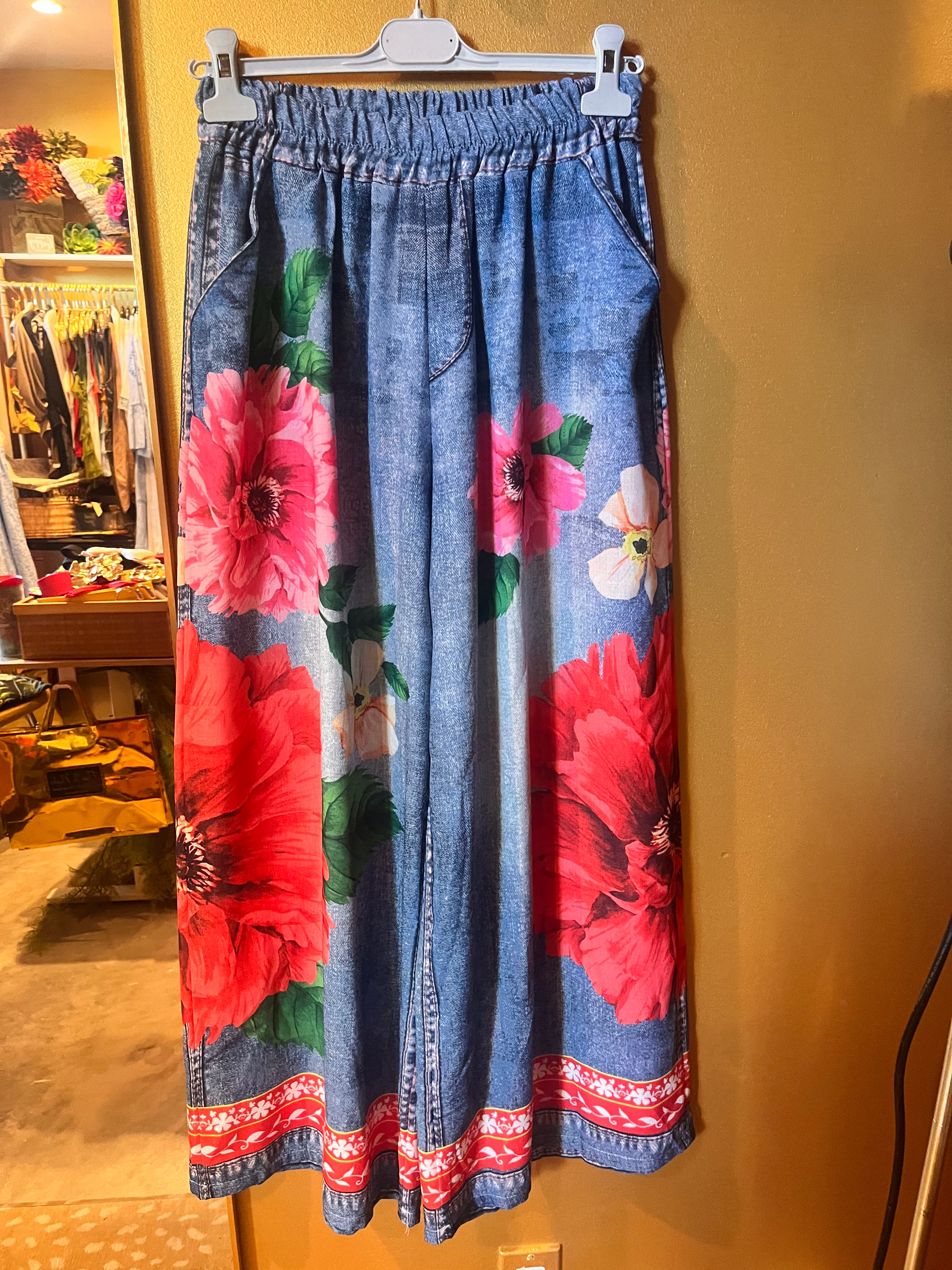 Print Wide-Leg Pants – Lightweight & Denim-Look Styles