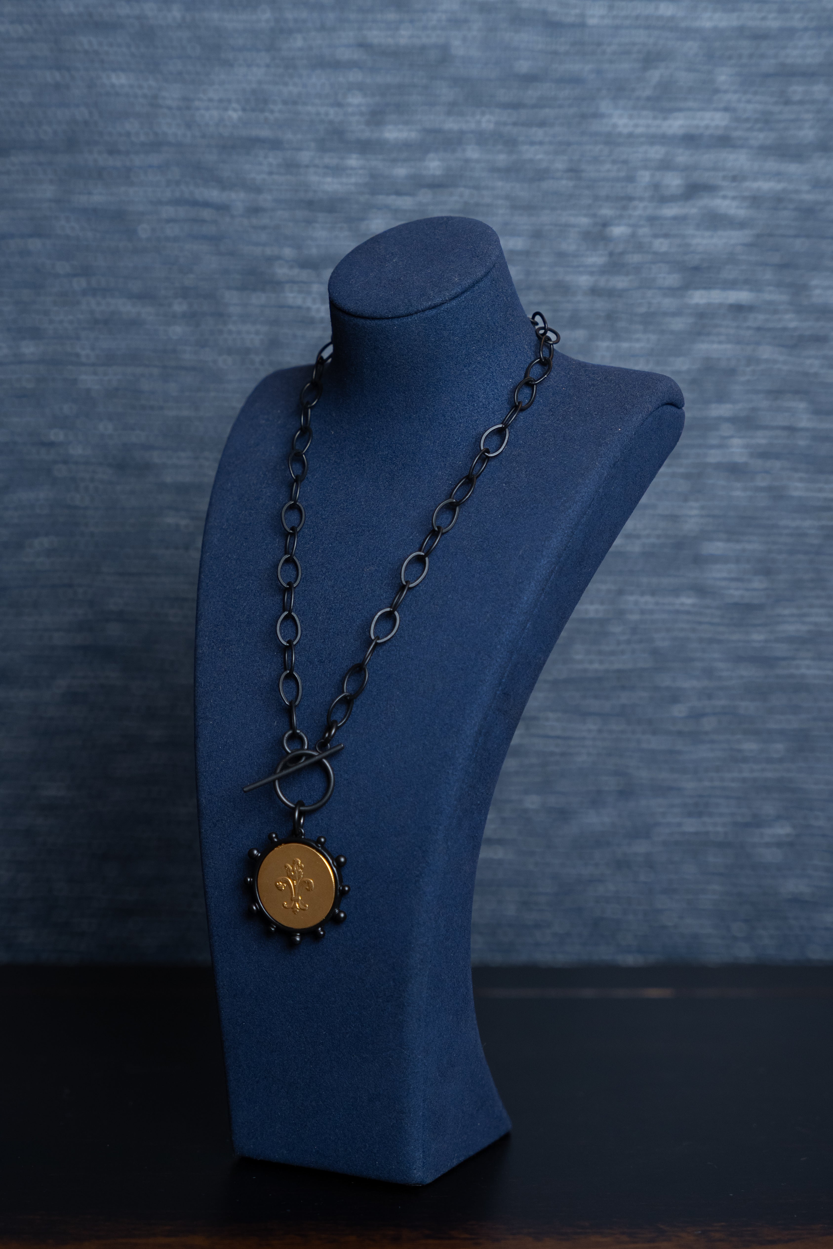Gilded Noir Medallion Necklace