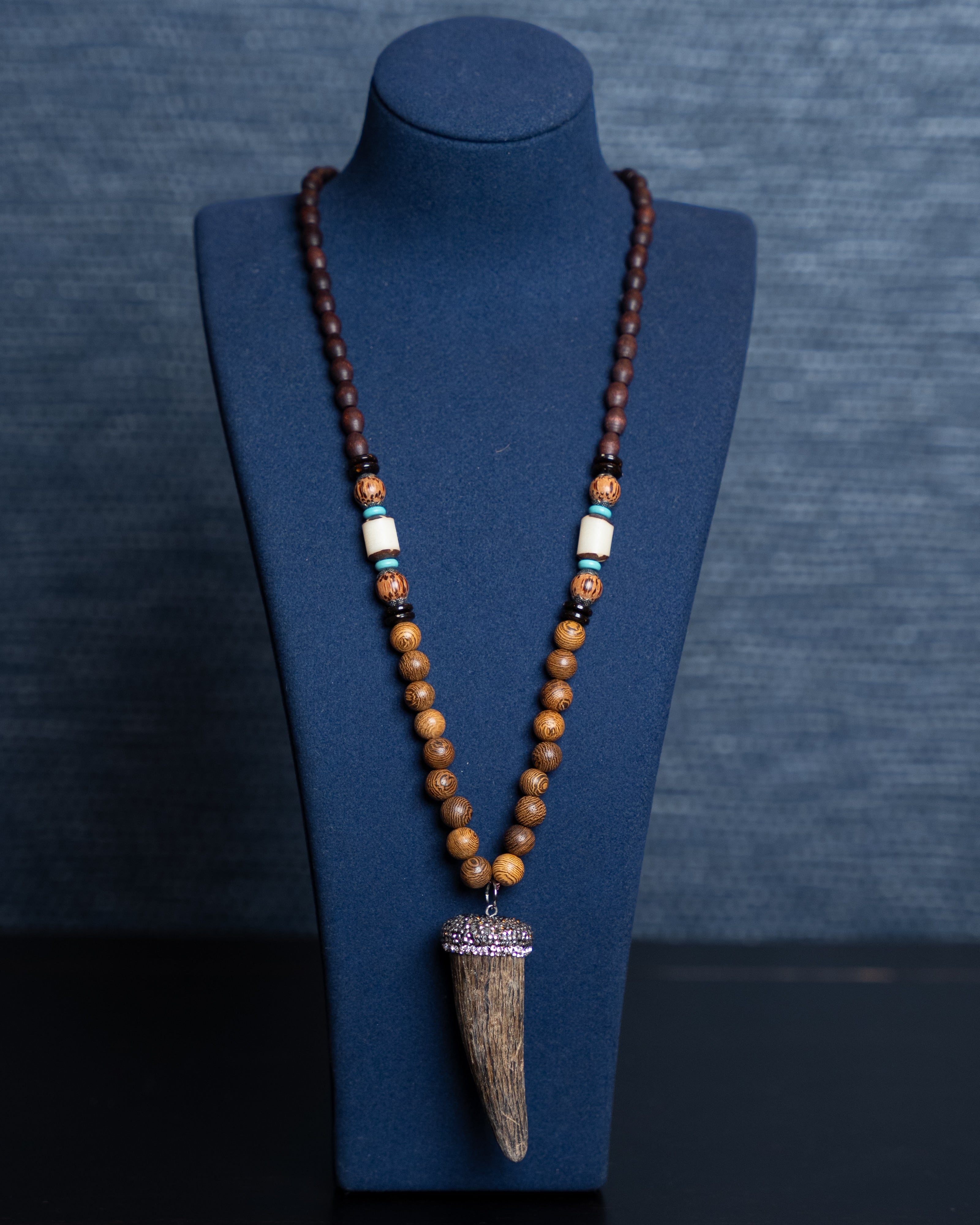 Savannah Horn Pendant Necklace