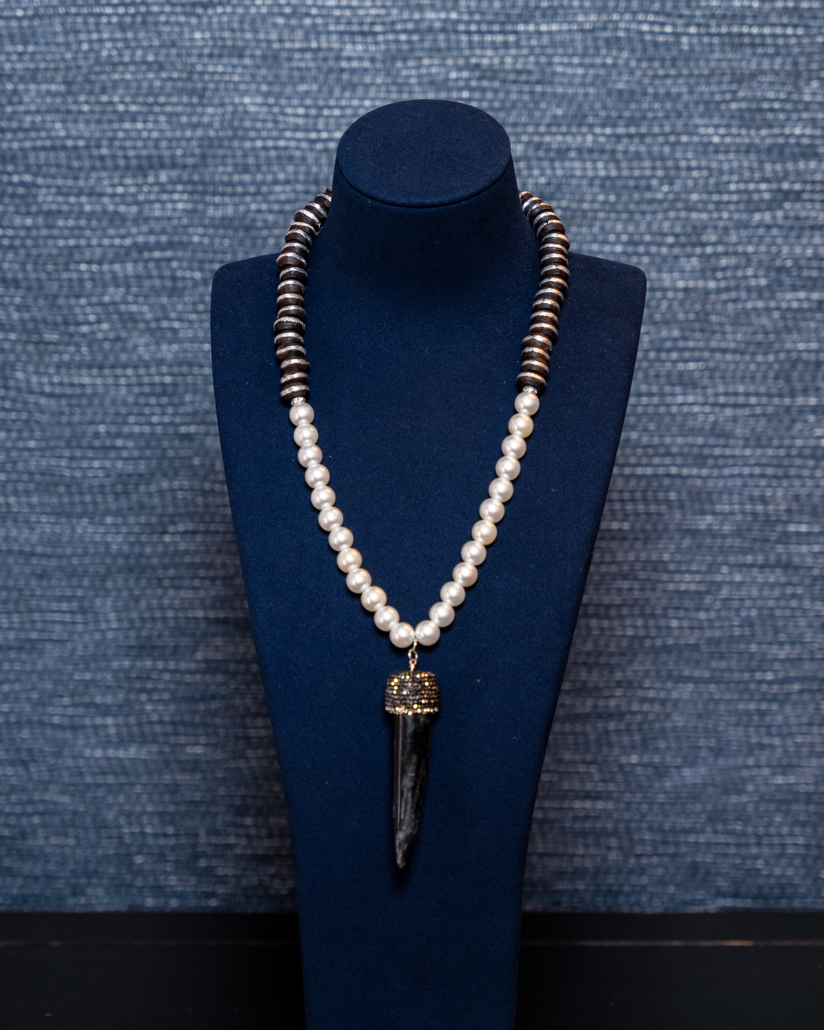 Pearl & Horn Pendant Power Necklace