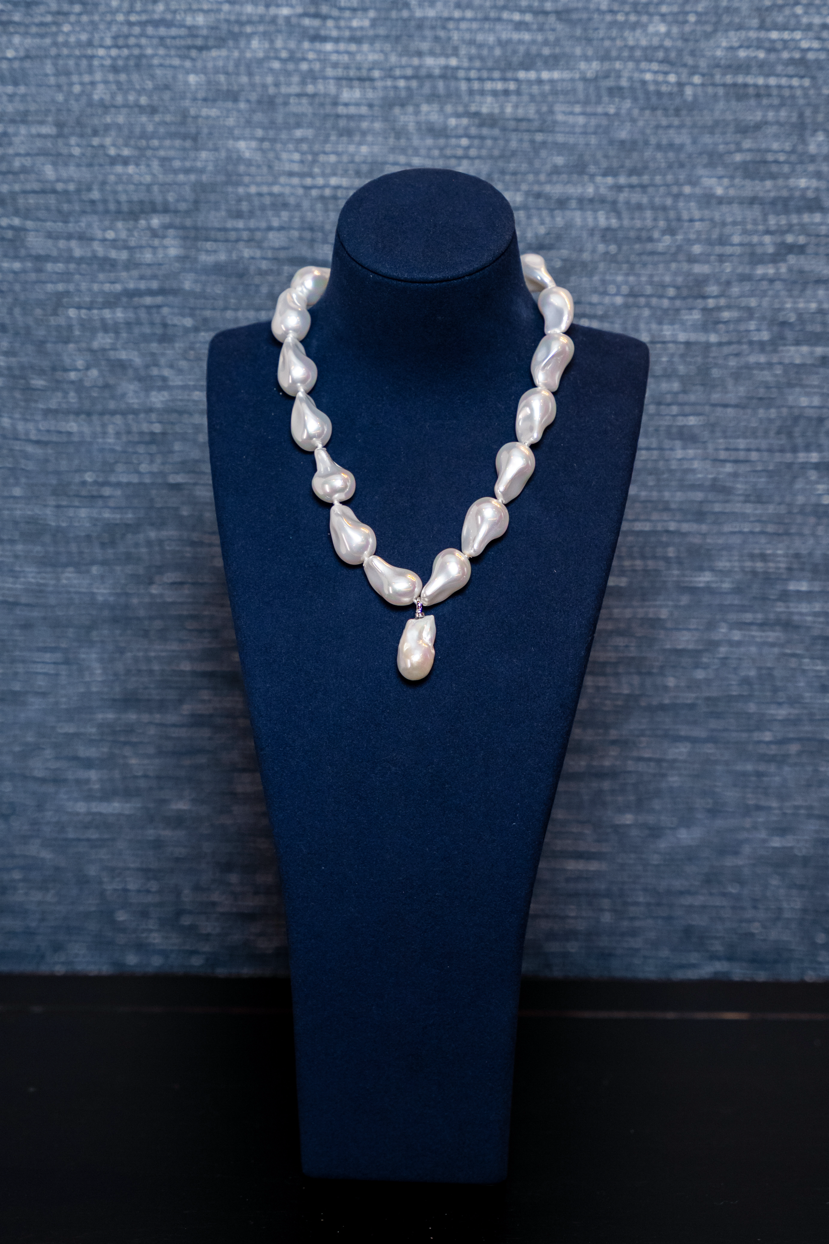 Baroque Pearl Drop Necklace