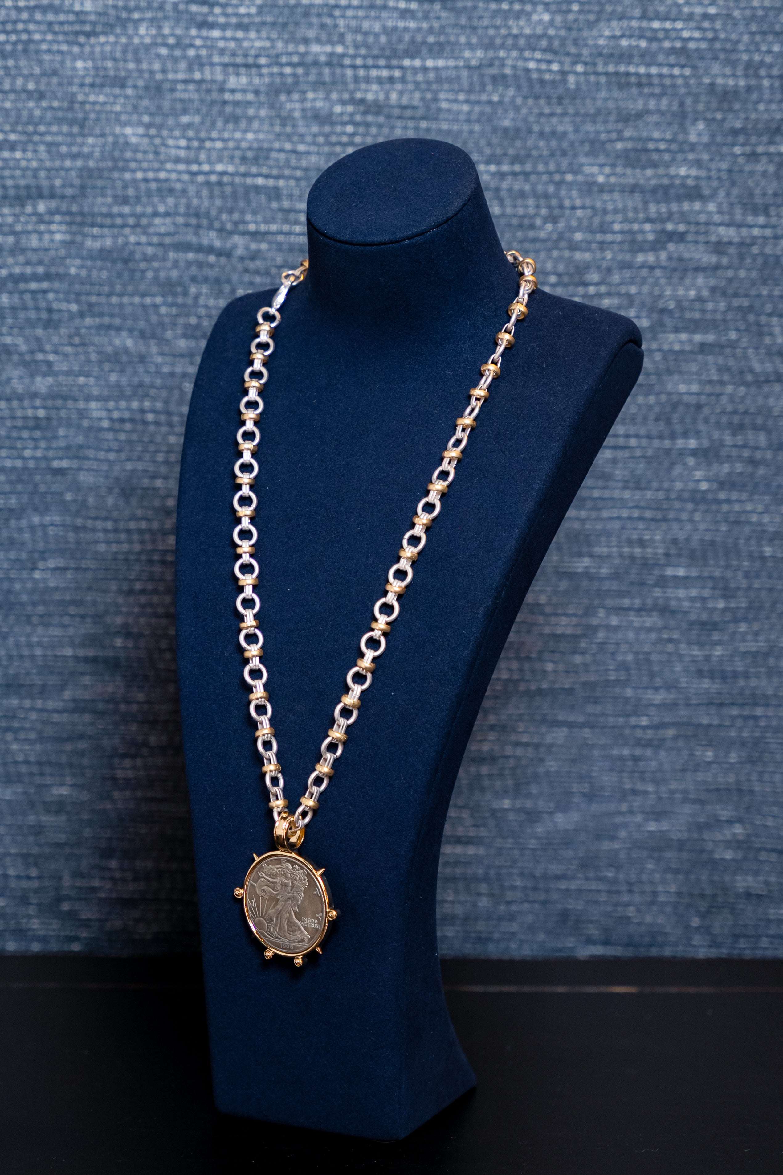 Regal Lady Liberty Medallion Pendant Necklace
