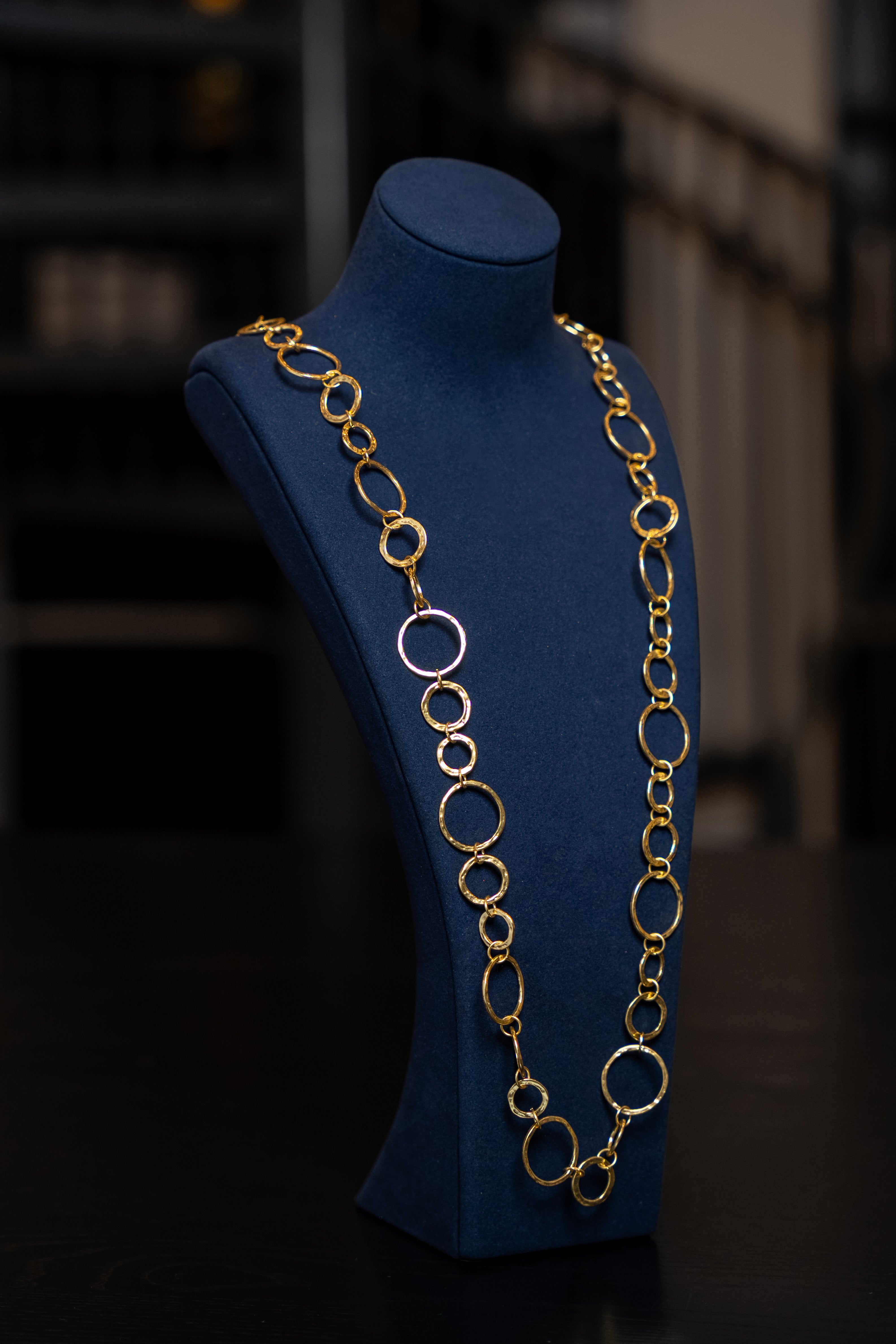Gold Circle Link Statement Chain