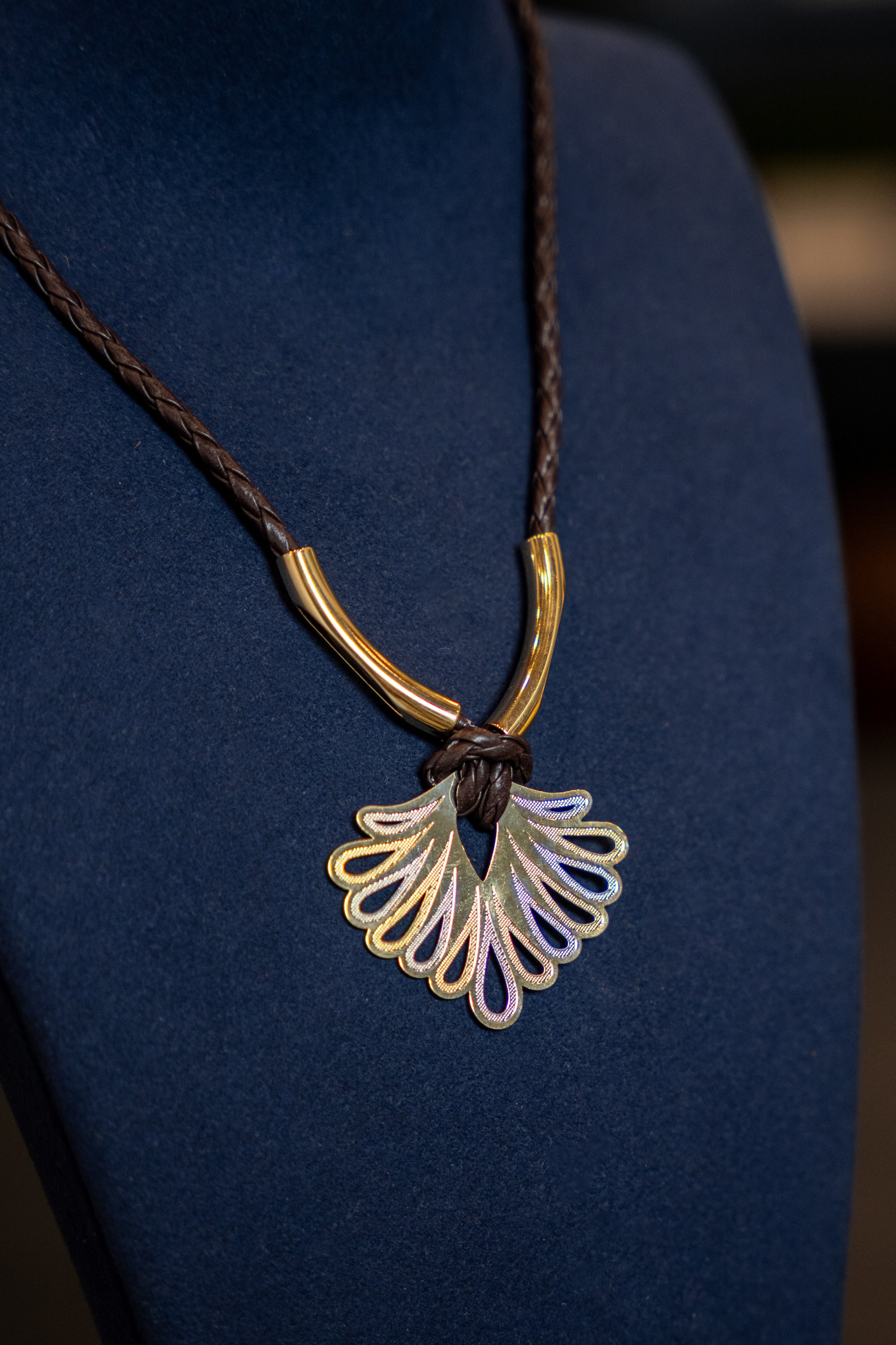 Braided Cord Shell Pendant Necklace