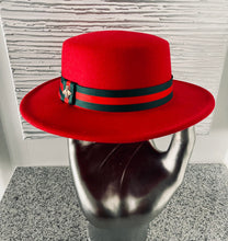 Load image into Gallery viewer, FEDORA ROUND Felt Hat
