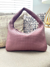 Load image into Gallery viewer, WOVEN ROSE SHOULDER Zipper bag
