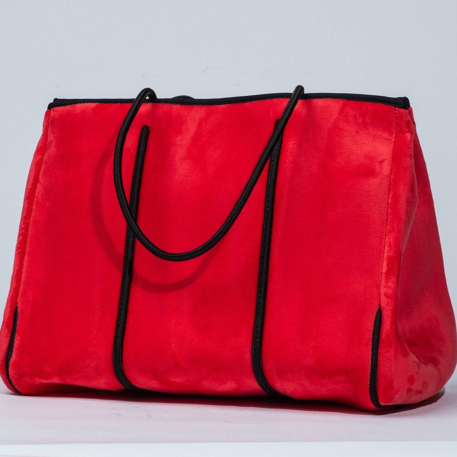 NEOPRENE TOTE BAG, Velvet Ruby Red