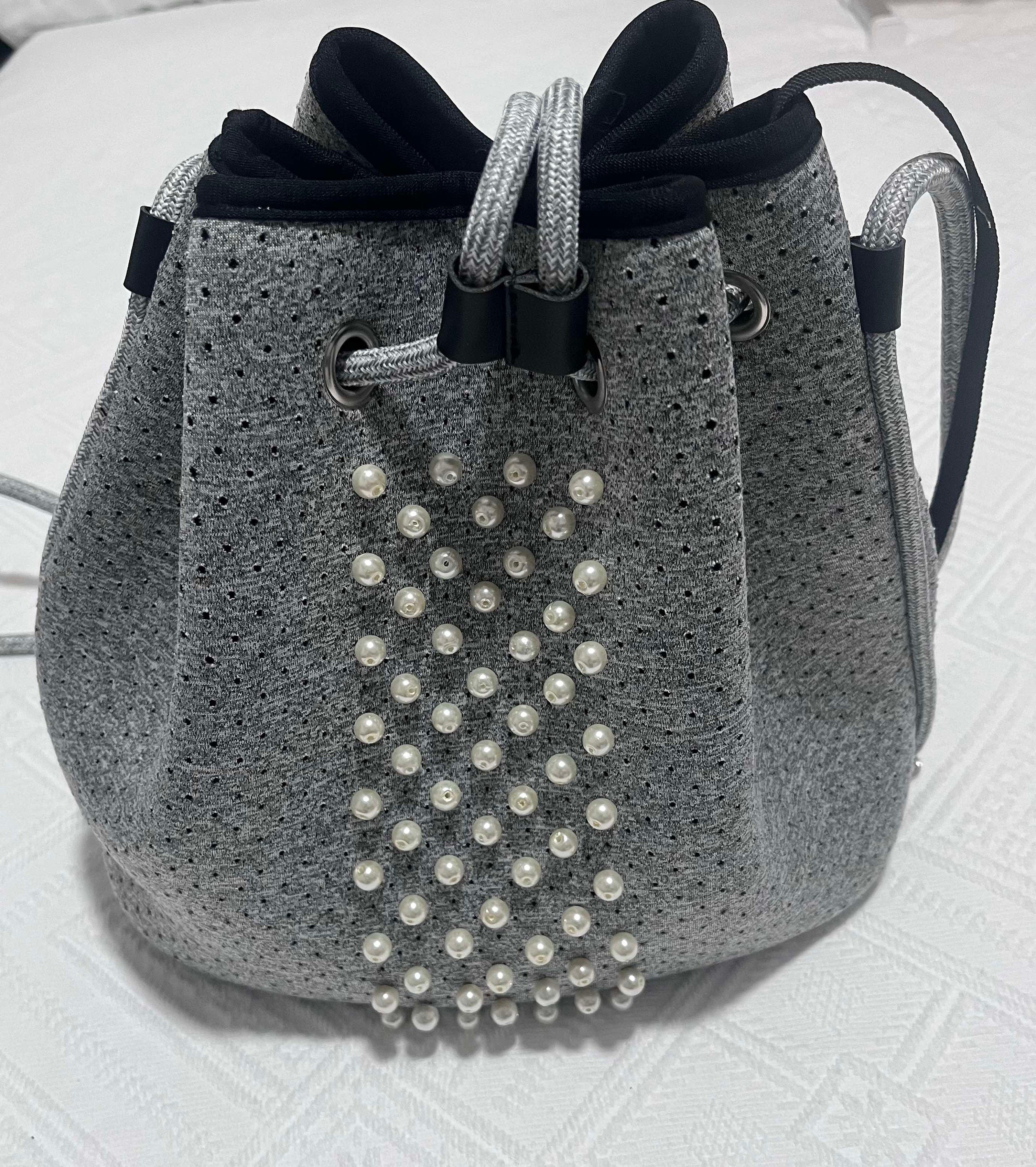 GRAY BUCKET PEARL BAG